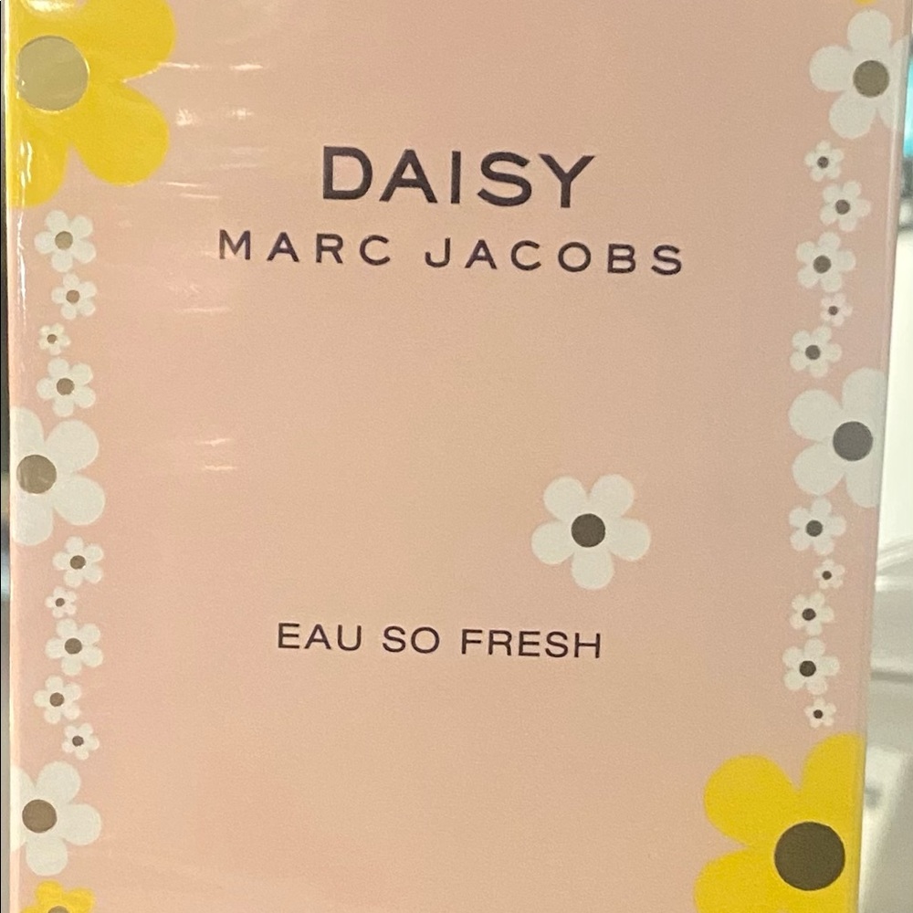 Daisy by Marc Jacobs